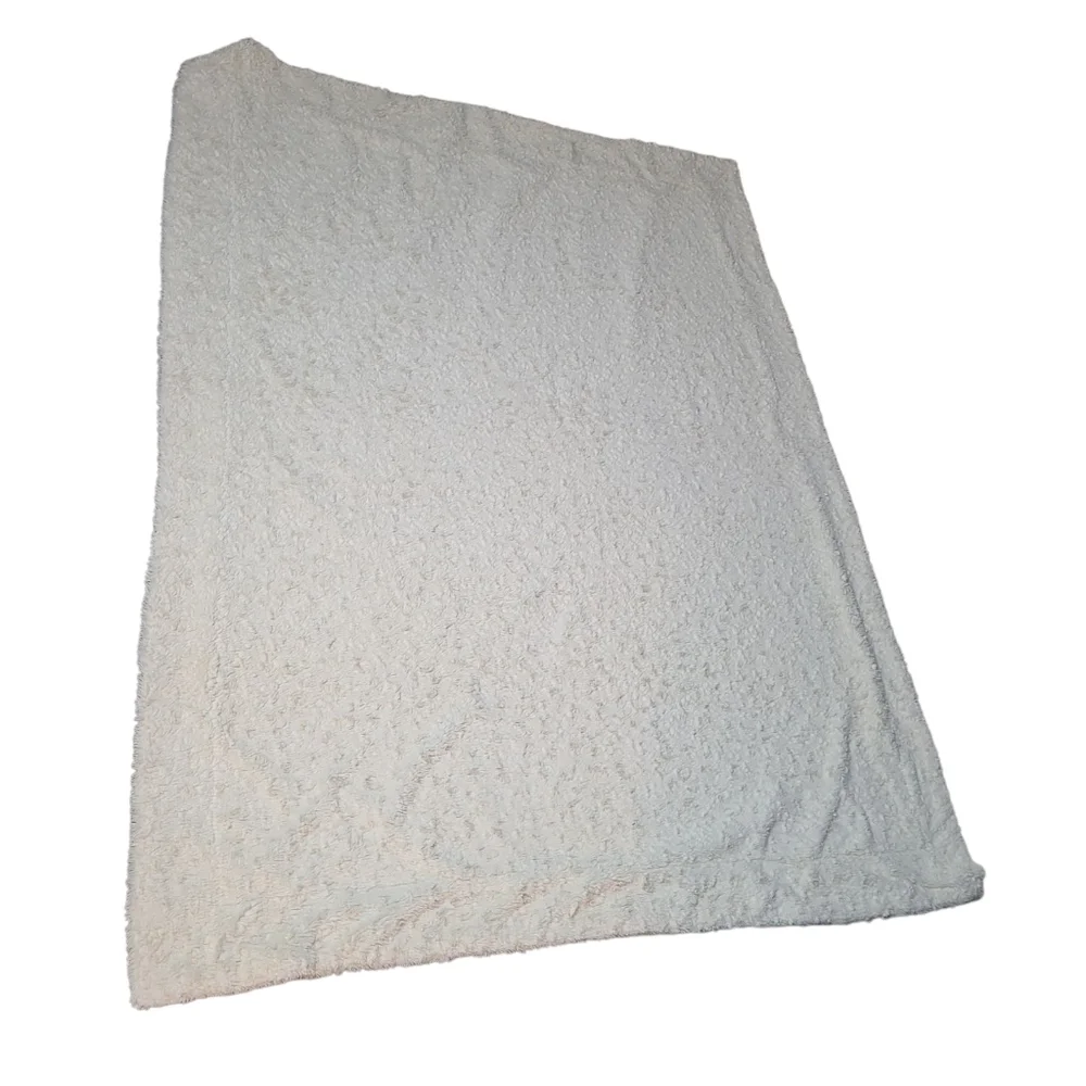 Soft Faux Fur Cream Throw Blanket